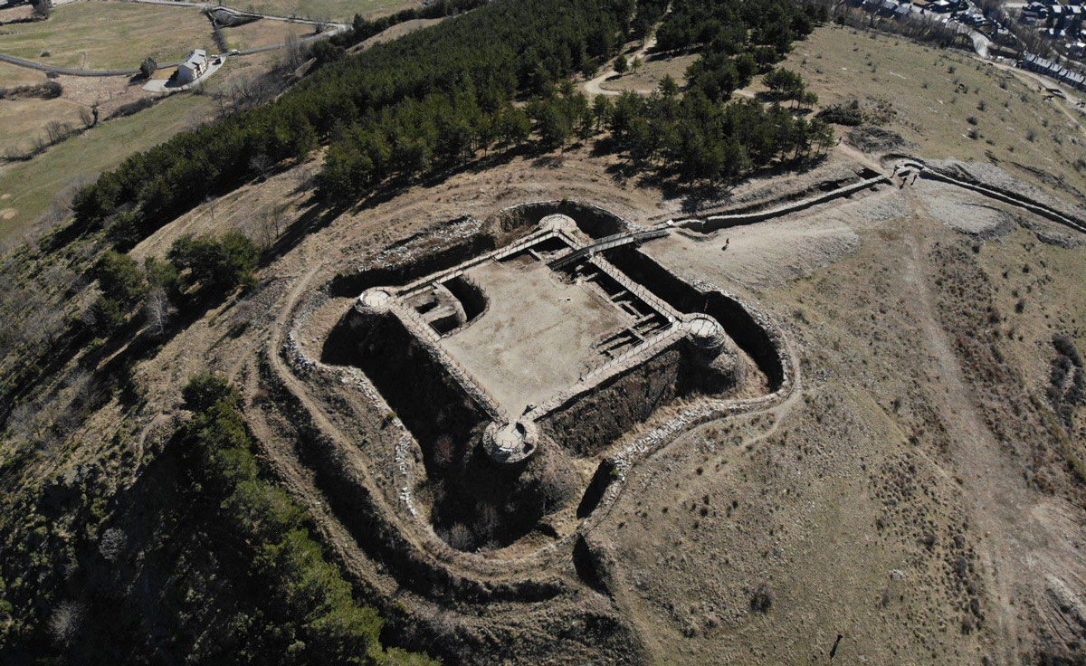 Puig dels Catell de Llivia